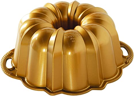 Nordic Ware Platinum Anniversary 12-Cup Bundt Pan, Original Cast Aluminium Bundt Tin, Bundt Cake Tin with Geometric Pattern, Cake Mould Made in The USA, Colour: Gold