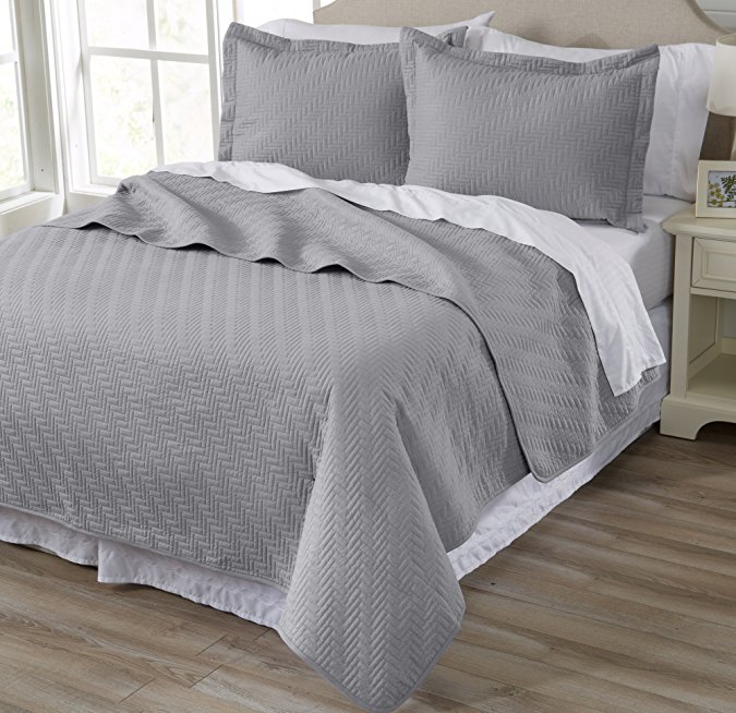 Emerson Collection 3-Piece Luxury Quilt Set with Shams. Soft All-Season Microfiber Bedspread and Coverlet in Solid Colors. By Home Fashion Designs Brand. (Twin, Pewter)