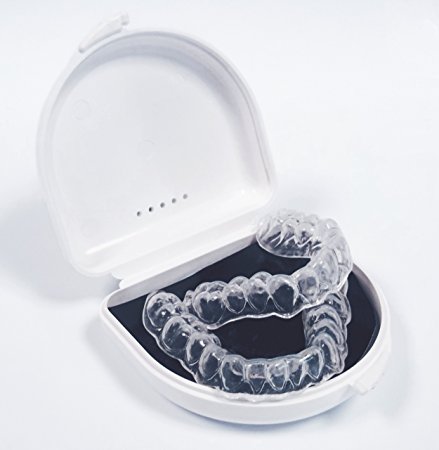 One complete set of Retainers upper and lower including case