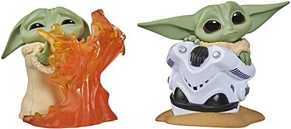 Star Wars The Bounty Collection Series 2 The Child Collectible Toys 2.2-Inch Helmet Hiding Pose, Stopping Fire Pose Figure 2-Pack