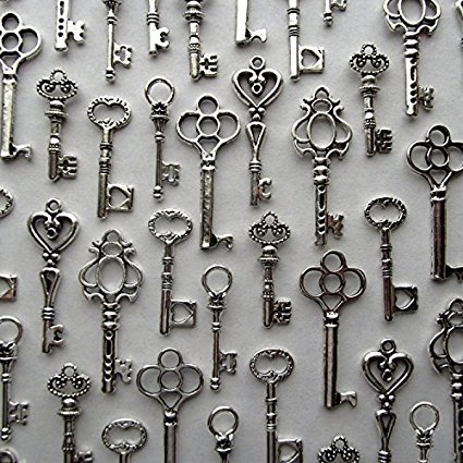 Salome Idea Skeleton Key Charm Set in Antique Silver (48 Charms) 6 Different Styles (Silver Color)