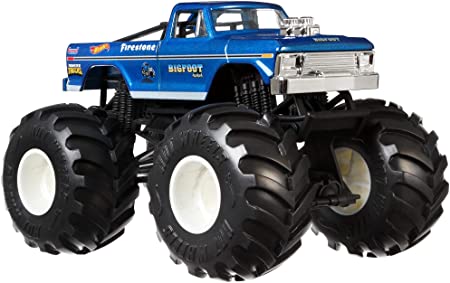 Hot Wheels GBV32 Monster Trucks 1:24 Bigfoot Vehicle