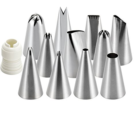 Cake Boss Decorating Tools 12-Piece Basic Decorating Tip Set