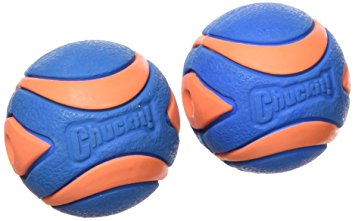 CHUCKIT Ultra Squeaker Ball for Small Dogs, Small