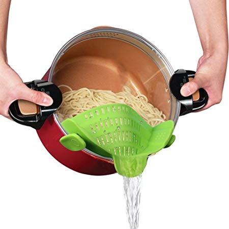BPA Free Food Strainer Pasta Pot Strainer,HOOFUN Silicone Food Colander Handsfree Snap Strainer for Kicten Use Heat Resistant Food Grade Filter for Pans Bowls (Green)