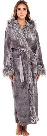 Alexander Del Rossa Women's Warm Fleece Robe with Hood, Long Faux Fur Plush Bathrobe