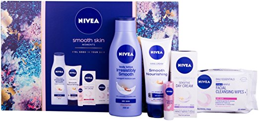 Nivea Smooth Skin Moments Gift Set for Women's - 5 Pieces