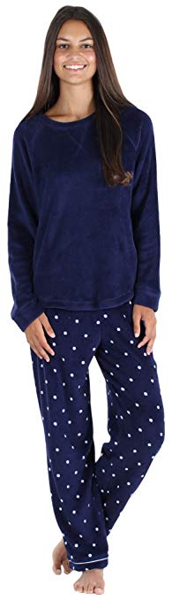 PajamaMania Women's Fleece Long Sleeve Pajamas PJ Set