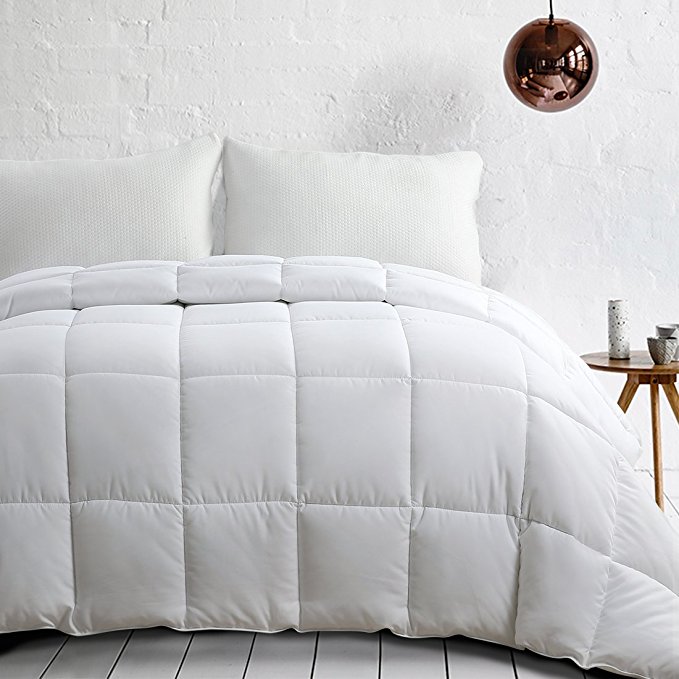 EDILLY Ultra-Soft White Down Alternative Quilted Comforter-Queen Size-All Season-Duvet Insert with 4 Corner Tabs-Plush Microfiber Fill-Box Stitched-Hypoallergenic-Fluffy,Warm-88''x 88''-White