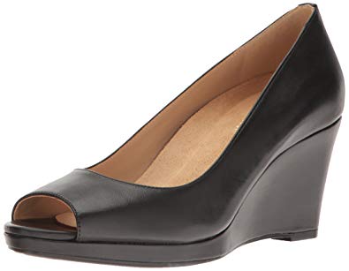 Naturalizer Women's Olivia Wedge Pump