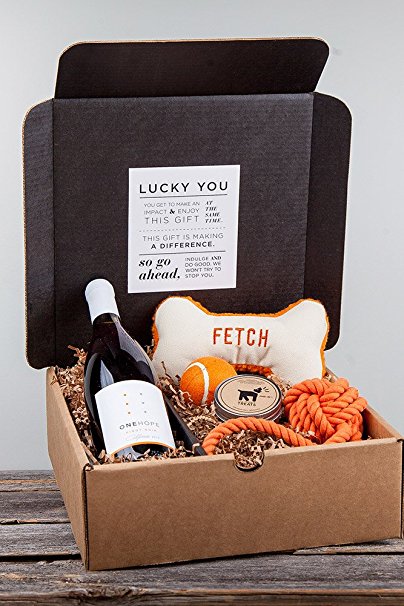 ONEHOPE Pinot for Paws Woof! Gift Set, California Pinot Noir 750 mL Wine