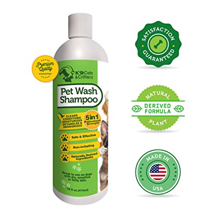 Itchy Dog Shampoo and Conditioner with Oatmeal and Aloe. For Itchy Dry Sensitive Skin. Natural Ingredients. Washes Cleans Conditions Moisturizes Detangles & Deodorizes by K9 Catz & Critterz 16 oz