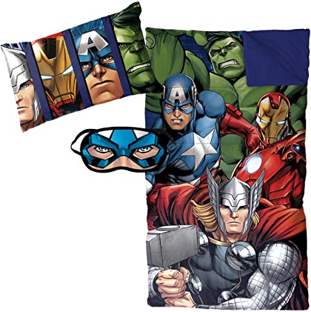 Jay Franco Marvel Avengers Assemble 3 Piece Plush Sleepover Set