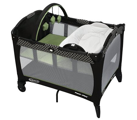 Graco Pack 'n Play Playard Reversible Napper & Changer, Hudson