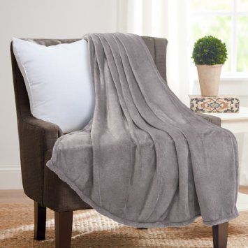 Flannel Throw Blankets, Bed Blanket by Bedsure-100% Plush Microfiber(Warm/Cozy/Fluffy), Lightweight and Easy Care, Couch Blanket, Twin Full/Queen King(50"x60" Grey)