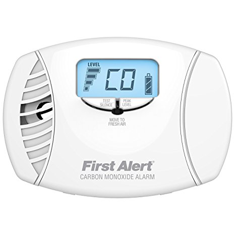First Alert CO615 Frust Free Dual Power Carbon Monoxide Plug-In Alarm with Battery Backup and Digital Display