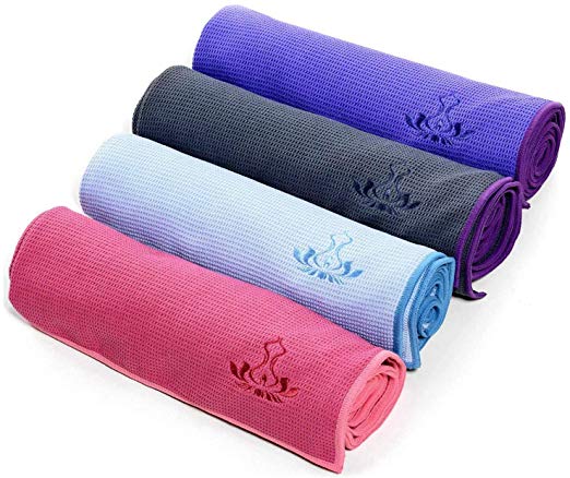 Heathyoga Non Slip Yoga Towel (183cmx66cm), Exclusive Corner Pockets Design, Microfiber and Silicone Coating Layer, Free Carry Bag and Spray Bottle, Perfect for Hot Yoga, Bikram and Pilates towel