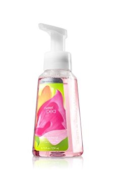 BATH AND BODY WORKS.NEW FRAGRANCES!!"GENTLE FOAMING,Hand Soap, SWEET PEA" 8.75 oz.FREE SHIPPING..!!!