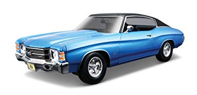 Maisto 1:18 Scale 1971 Chevy Chevelle SS 454 Coupe Diecast Vehicle (Colors May Vary)