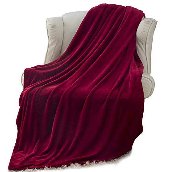 Moonen Flannel Throw Blanket Luxurious Throw Size Lightweight Plush Microfiber Fleece Comfy All Season Super Soft Cozy Blanket for Bed Couch and Gift Blankets (Burgundy, 50x60 Inches)