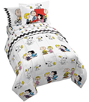 Peanuts Classic Pals 5 Piece Twin Bed Set - Includes Reversible Comforter & Sheet Set - Bedding Features Snoopy & Charlie Brown - Super Soft Fade Resistant Microfiber - (Official Peanuts Product)