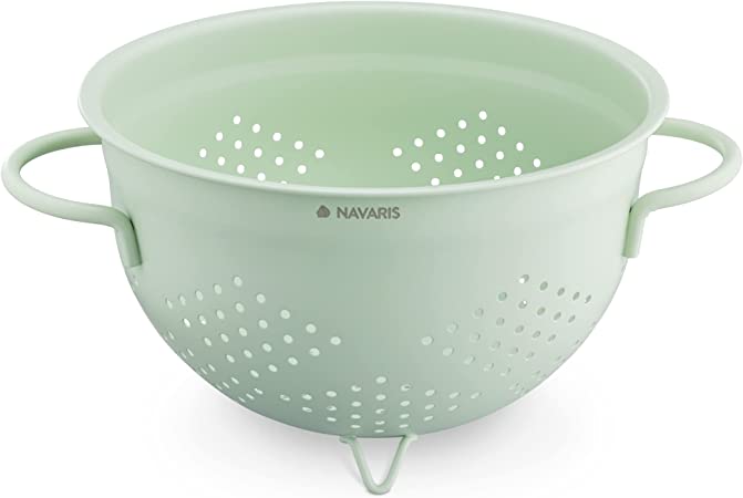 Navaris Stainless Steel Colander 4.8L / 5-Quart - Metal Strainer with Large Holes and Handles for Pasta, Spaghetti, Vegetables, Rice - Mint Green