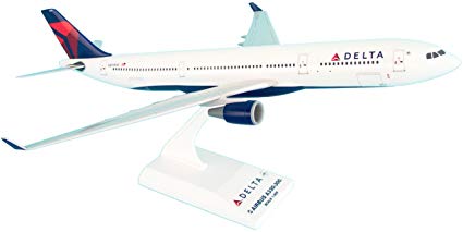 Daron Skymarks Delta A330-300 New Livery Model Kit (1/200 Scale)