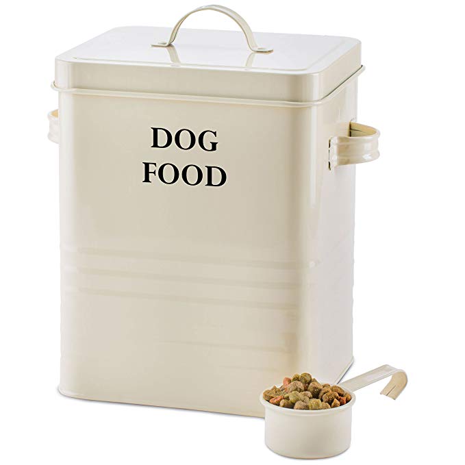 Andrew James Dog Treat and Food Storage Tin with Lid | 2KG Capacity | Serving Scoop Included