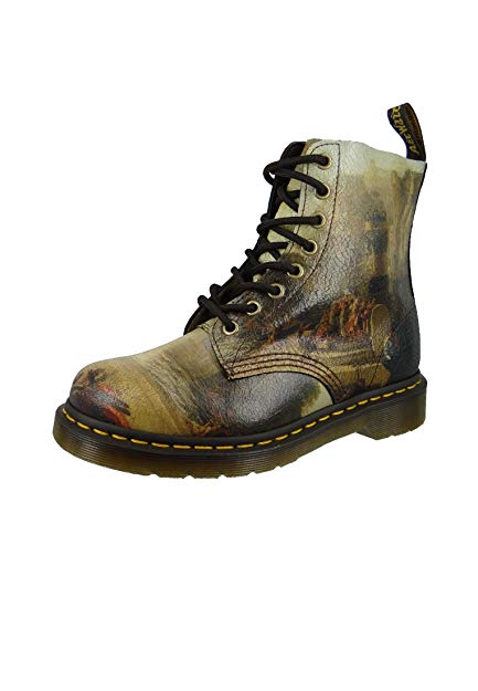 Dr. Martens Unisex-Adult Pascal 8 Eye Boot