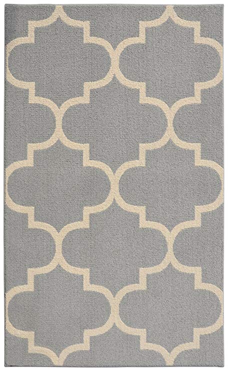 Garland Rug Quatrefoil Area Rug, 5 by 7-Feet, Silver/Ivory