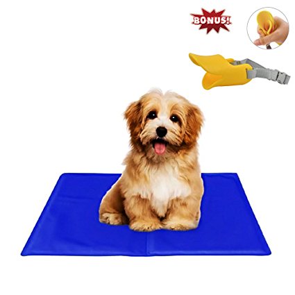 Free Paws Cooling Cool Mat Pad for Kennels, Crates, Beds and Car Seats, Non-Toxic Gel, w/Free Pet Muzzle, Blue