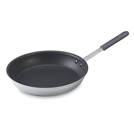 Nordic Ware Restaurant Cookware 12-Inch Skillet