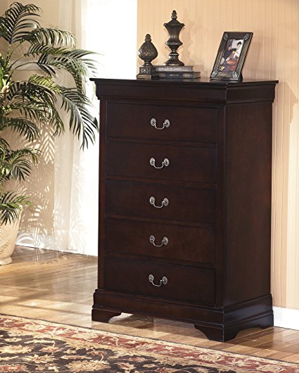 Roundhill Furniture Isola Louis Philippe Style Fully Assembled Wood Chest, Cherry Finish