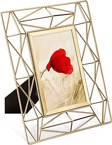 Navaris Prism Design Photo Frame - Fits 5 x 7 inch Photos - Glass and Metal Standing Rectangular Picture Frame for Desk or Table Top - Gold