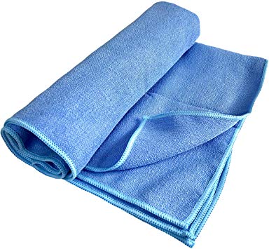 YogaRat Mugzy's Mutt Towel: Awesome 100% Microfiber pet Towel attracts but Won't Trap Fur - Multiple Sizes