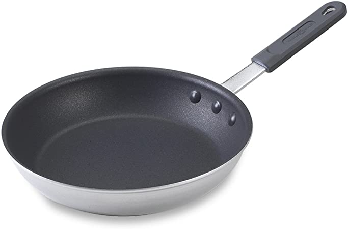 Nordic Ware Restaurant Cookware 10-Inch Skillet