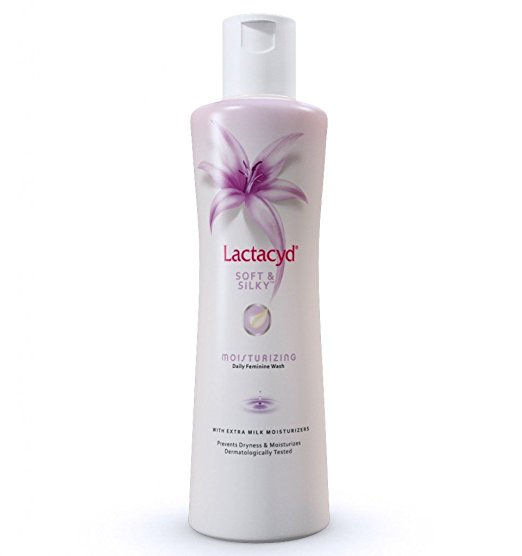Lactacyd Soft & Silky Moisturizing Intimate Whitening Daily Feminine Wash, 150ml | BeautyBreeze