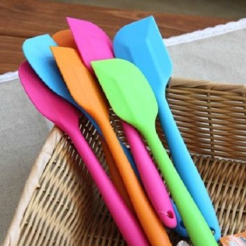 UDTEE 4PCS Attractive/Durable/Heat Resistant/Dishwasher Safe/Soft and Flexible Silicone Spatulas With Right/Round Angled Head,Kitchen and Cooking Utensil/Tools For Scraping, Baking, Cooking & Decorating,Random Color
