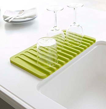 Talented Kitchen Self Draining Silicone Drying Mat. 15 x 8 Inches Dish and Glassware Sloped Board Silicone Tray in Green. Anti-Bacterial, Dish Washer Safe. Heat Resistant Trivet