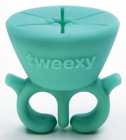 tweexy - The Original Wearable Nail Polish Holder in Spa Green
