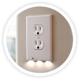 SnapRays Guidelight - Duplex Outlet Coverplate with LED Night Lights White