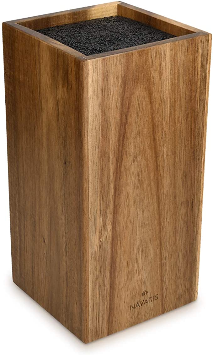 Navaris Wooden Kitchen Knife Block - Universal Bristle Knife Holder Storage Stand - Acacia Wood Knife Block - Upright Design, 24 x 12 x 12 cm