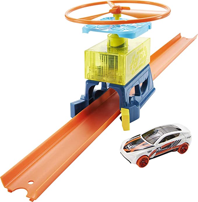 Hot Wheels Track Builder Drone Lift-Off Pack, Drone & Platform Snap onto Track, Cars Traveling Through Launch The Drone, with 1 Car, Gift for Kids 6 Years Old & Up