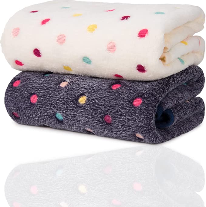 2 Pack iNNEXT Puppy Blanket for Pet Cushion Small Dog Cat Bed Soft Warm Sleep Mat, Pet Dog Cat Puppy Kitten Soft Blanket Doggy Warm Bed Mat Paw Print (Polka Dots Beige/Dark Blue)