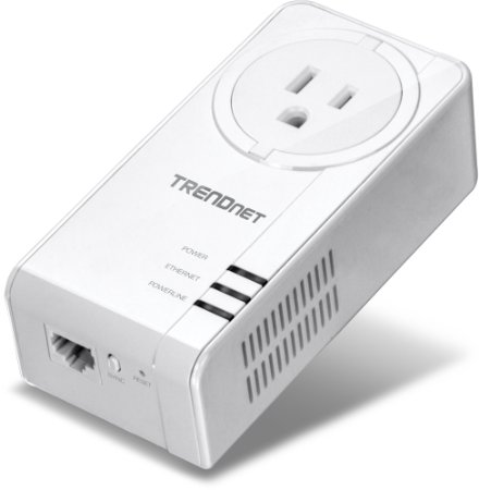 TRENDnet Powerline 1200 AV2 Adapter with Built-in Outlet Gigabit Port Plug and Play MIMO Beamforming TPL-421E