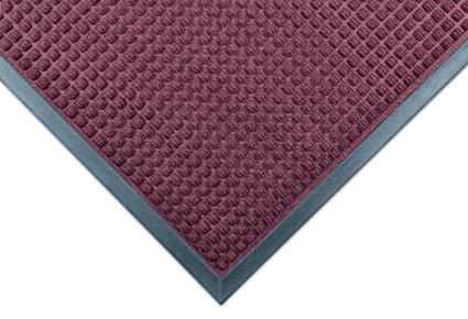 Notrax Mats for Professional Use 166S0034BD Guzzler robust barrier mat with moulded cubes, BURGUNDY