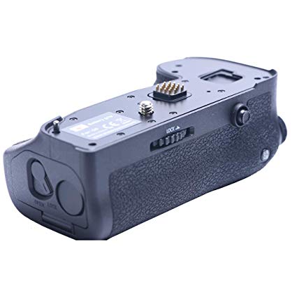 DSTE Replacement for Pro DMW-BGG9 DMW-BGG9GK Vertical Battery Grip Compatible Panasonic Lumix G9 Digital Camera as DMW-BLF19