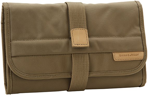 Briggs & Riley Baseline Luggage Compact Toiletry Kit