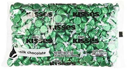 HERSHEY'S KISSES Chocolates, Gluten-Free Solid Milk Chocolate Candy Wrapped in Green Foil, 66.7 Ounce Bulk Bag