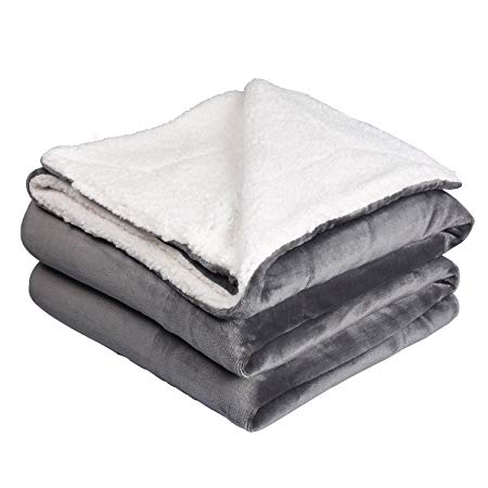 NEWSHONE Sherpa Throw Blanket - Twin Size Reversible Fuzzy Blankets Luxury Fluffy Blanket for Bed Couch(50x 60 inches, Grey)